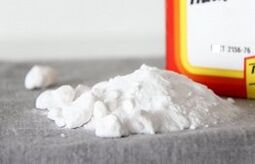 utilizzando il bicarbonato di sodio per rimuovere i parassiti dal corpo
