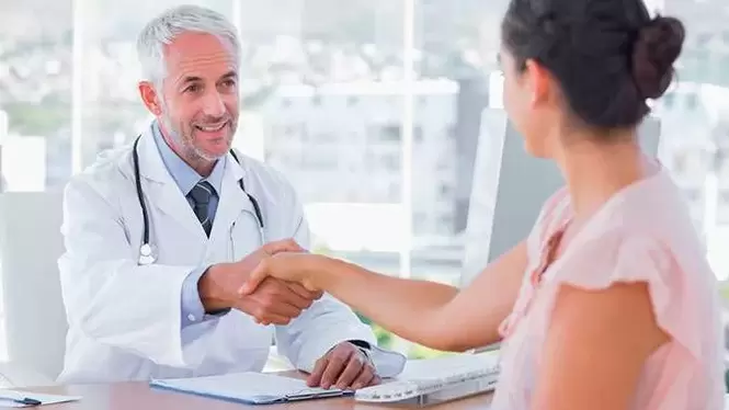Vedere un medico per prevenire i vermi